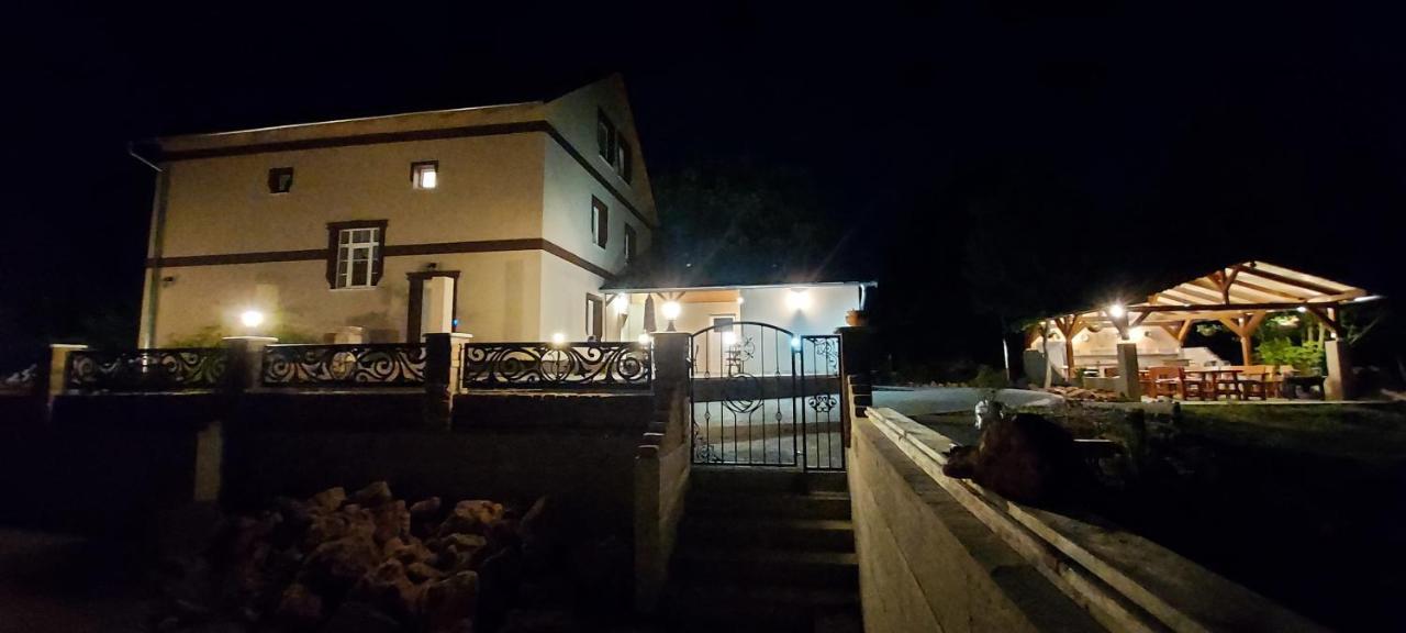 Villa Verteskacsa Vértesacsa Екстериор снимка