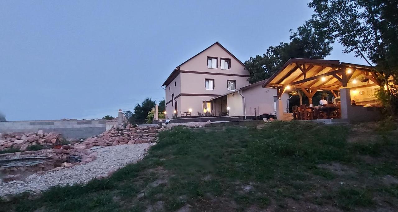 Villa Verteskacsa Vértesacsa Екстериор снимка